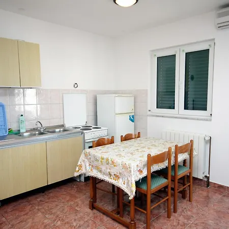 Studio Balica Rat 4868f * Gornji Dolac